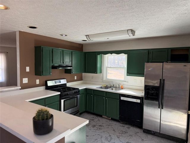 51 White Path Drive, Hiram, GA 30141