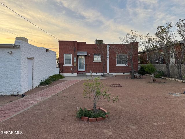 912 MESITA Drive, El Paso, TX 79902