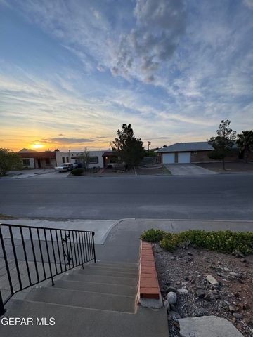 912 MESITA Drive, El Paso, TX 79902
