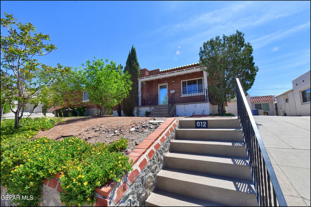 912 MESITA Drive, El Paso, TX 79902