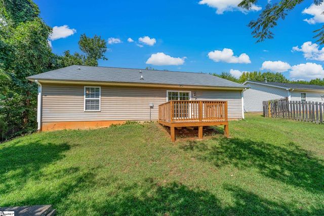 200 Mcconnell Road, Taylors, SC 29687