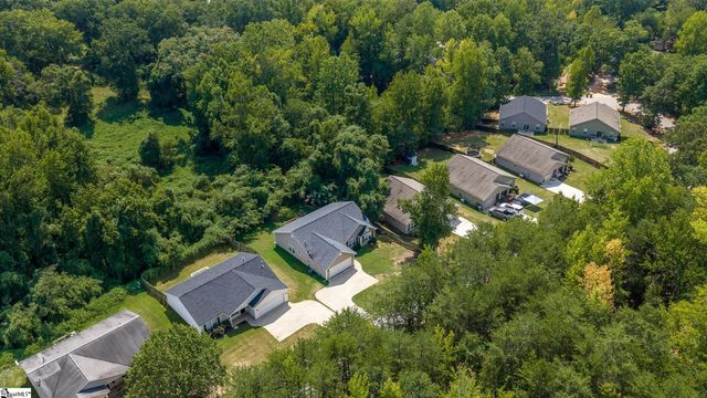 200 Mcconnell Road, Taylors, SC 29687