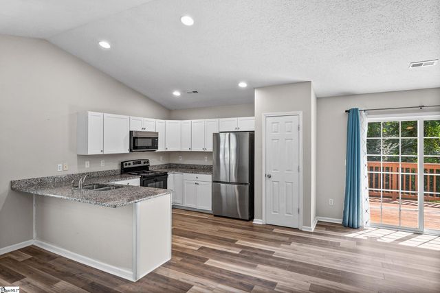 200 Mcconnell Road, Taylors, SC 29687