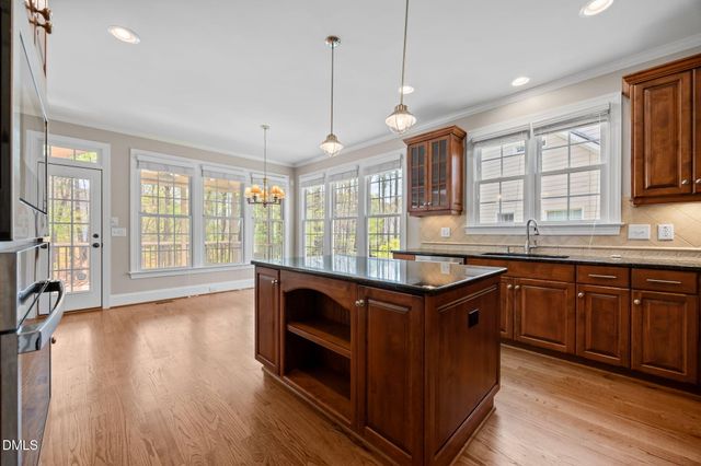 105 Baynes Court, Chapel Hill, NC 27517