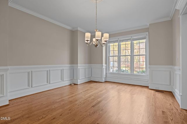 105 Baynes Court, Chapel Hill, NC 27517