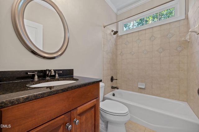 105 Baynes Court, Chapel Hill, NC 27517