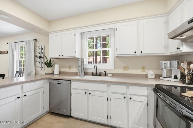 133 Villa Drive, West End, NC 27376