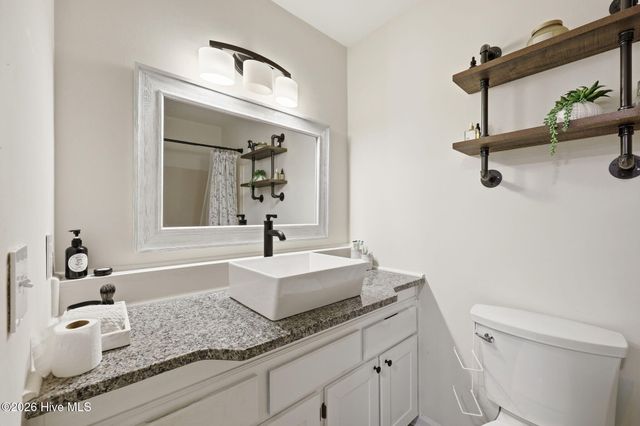 133 Villa Drive, West End, NC 27376