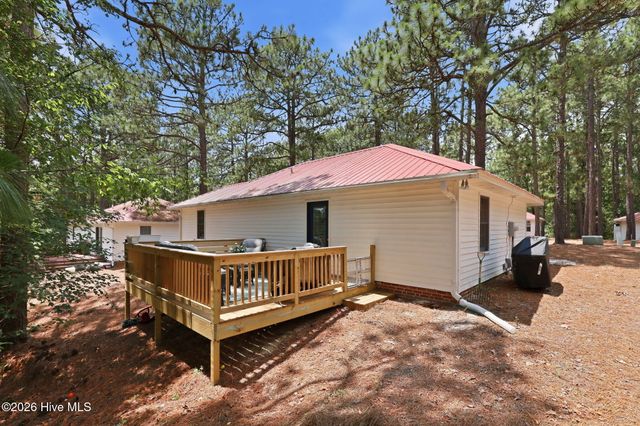 133 Villa Drive, West End, NC 27376