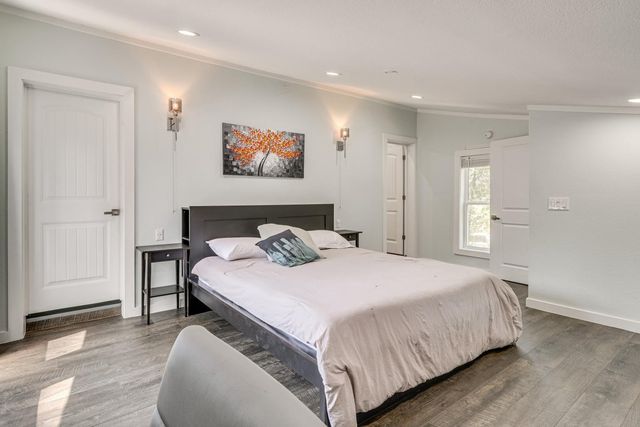372 Plum ST, Bastrop, TX 78602