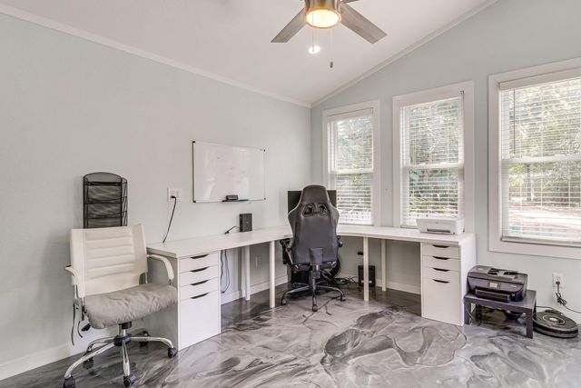 372 Plum ST, Bastrop, TX 78602