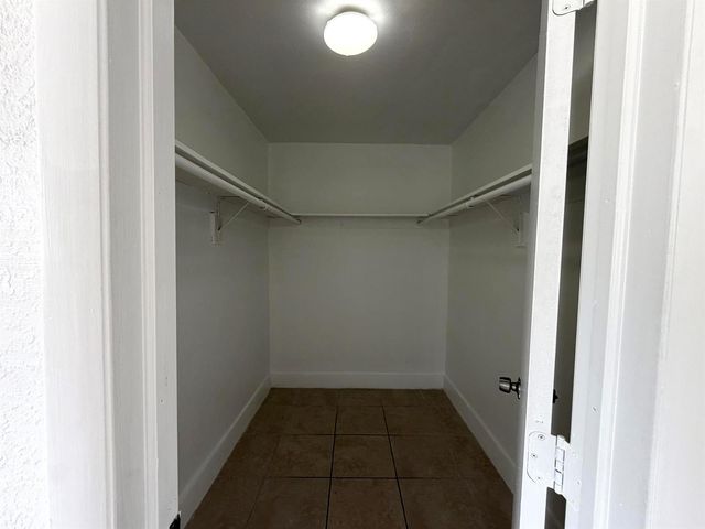 2127 Davie Boulevard 115, Fort Lauderdale, FL 33312