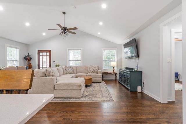 513 Rosedale Ave, Nashville, TN 37211