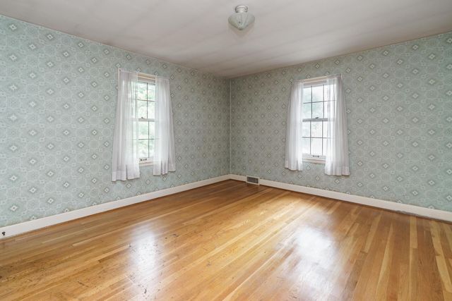 123 W South Street, Worthington, OH 43085