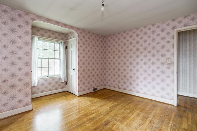 123 W South Street, Worthington, OH 43085