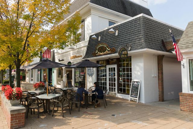 123 W South Street, Worthington, OH 43085