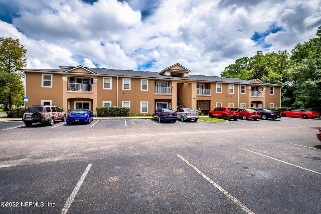 9625 AMARANTE Way 13, Jacksonville, FL 32257