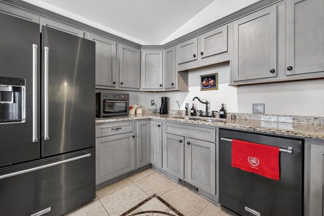 7115 Spring Hill Drive, Middleton, WI 53562