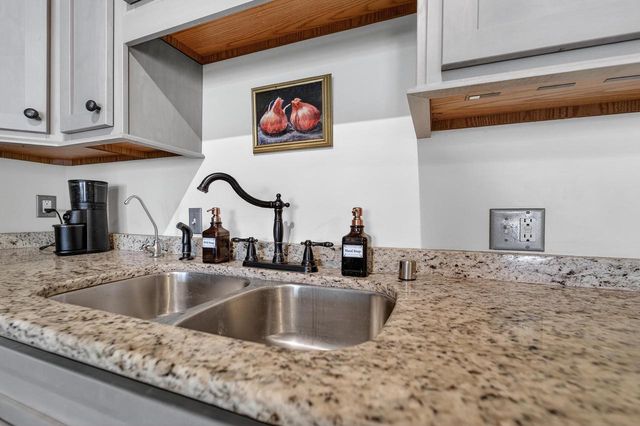 7115 Spring Hill Drive, Middleton, WI 53562
