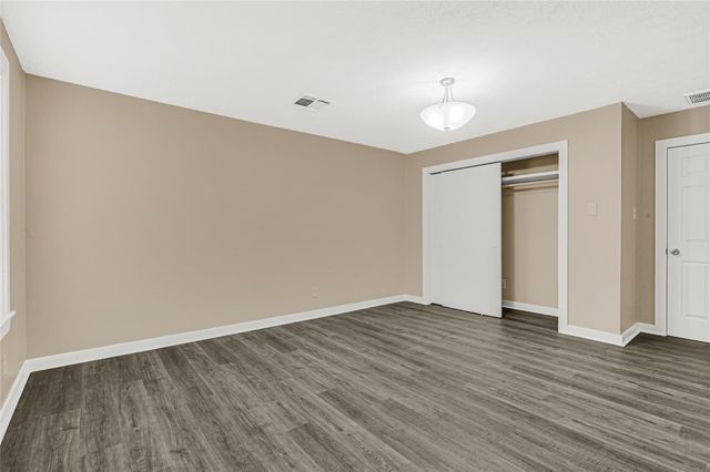 305 N Live Oak Street, Houston, TX 77003