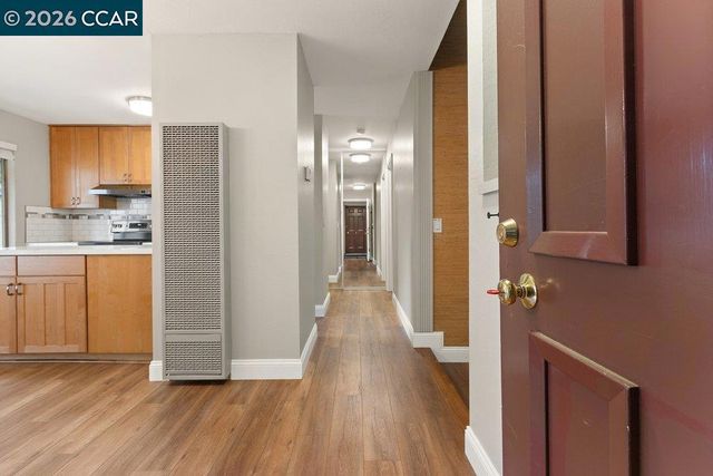 1241 Homestead Ave 206, Walnut Creek, CA 94598