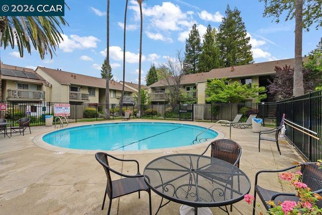1241 Homestead Ave 206, Walnut Creek, CA 94598