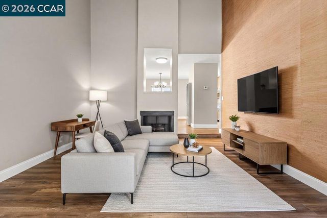 1241 Homestead Ave 206, Walnut Creek, CA 94598