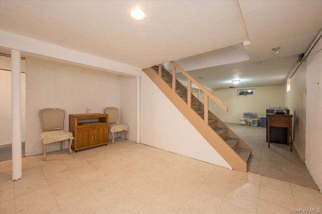 451 Nassau Boulevard, Williston Park, NY 11596