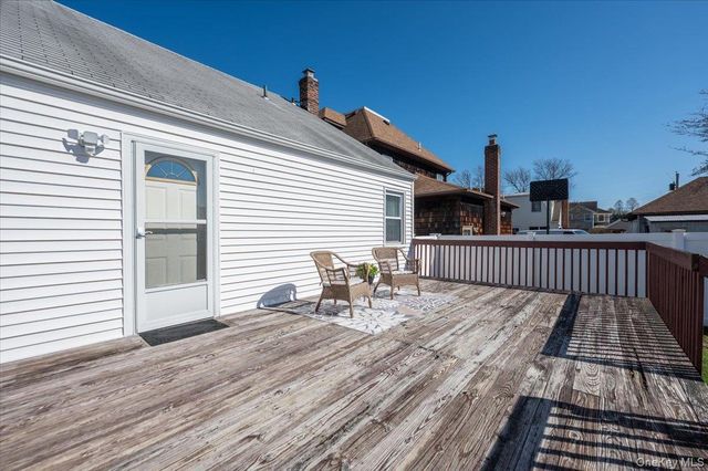 451 Nassau Boulevard, Williston Park, NY 11596