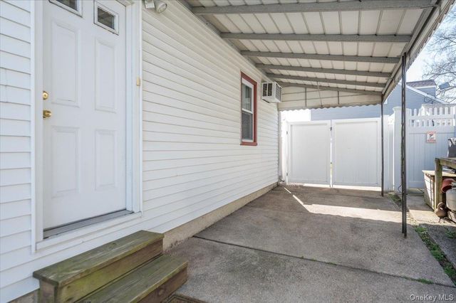 451 Nassau Boulevard, Williston Park, NY 11596