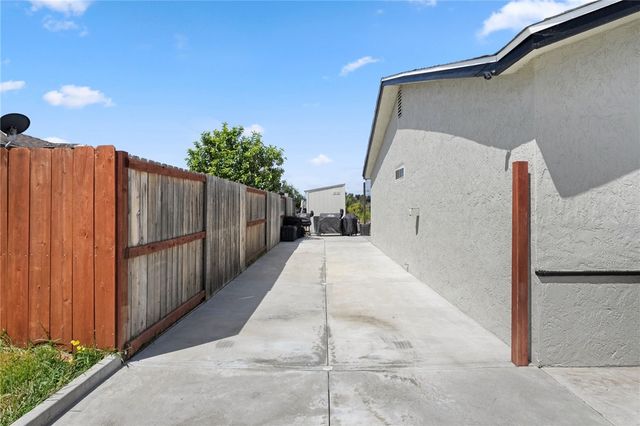 801 La Palma Drive, Fallbrook, CA 92028