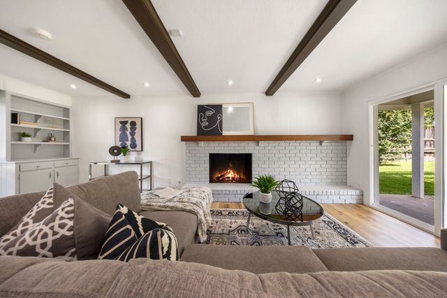 3060 Timberview Road, Dallas, TX 75229