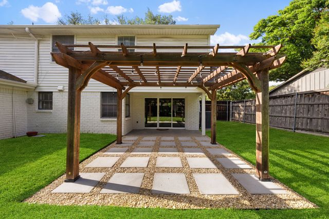 3060 Timberview Road, Dallas, TX 75229