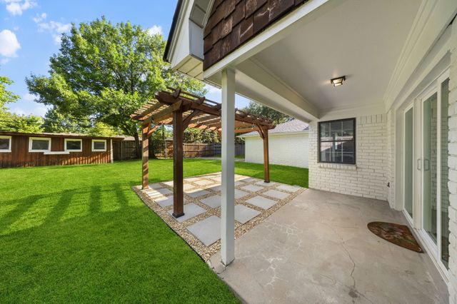 3060 Timberview Road, Dallas, TX 75229