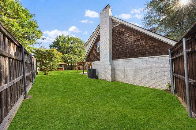 3060 Timberview Road, Dallas, TX 75229