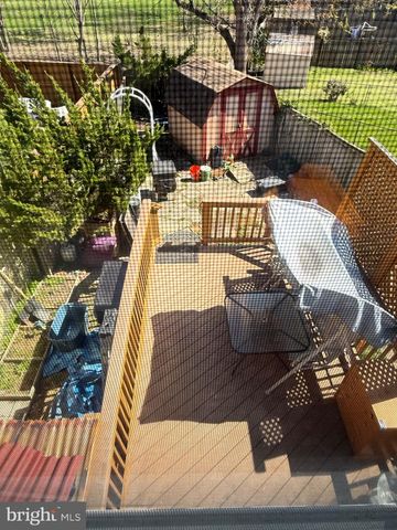 6821 KENYON DR, Alexandria, VA 22307