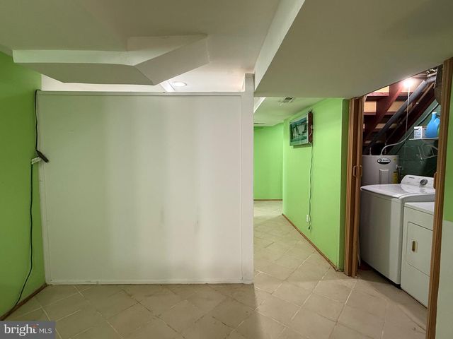 6821 KENYON DR, Alexandria, VA 22307