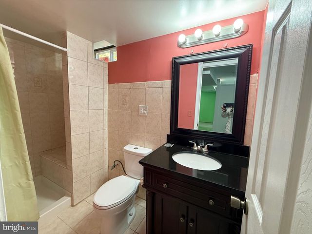 6821 KENYON DR, Alexandria, VA 22307