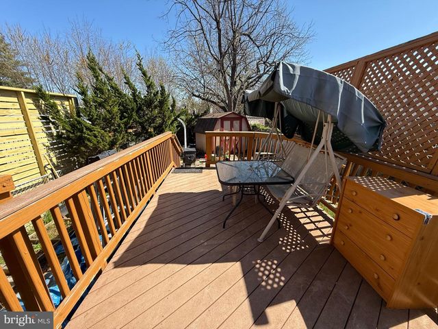 6821 KENYON DR, Alexandria, VA 22307