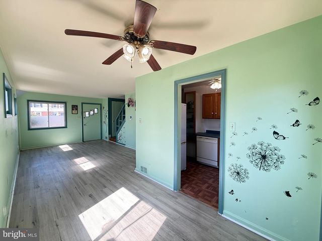 6821 KENYON DR, Alexandria, VA 22307