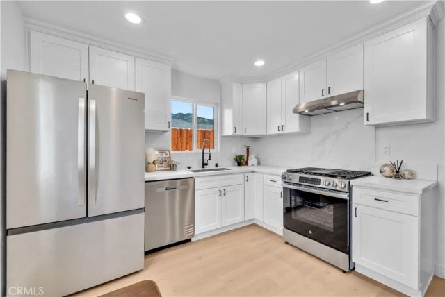 2305 Sesmas Street B, Duarte, CA 91010