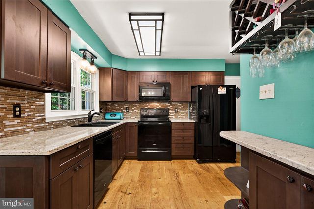 10142 MARSHALL POND RD, Burke, VA 22015