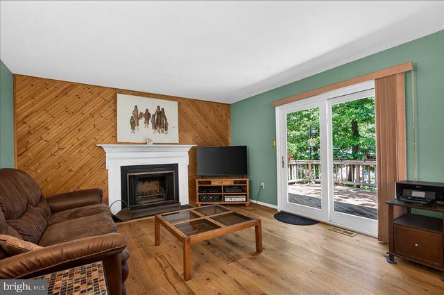10142 MARSHALL POND RD, Burke, VA 22015