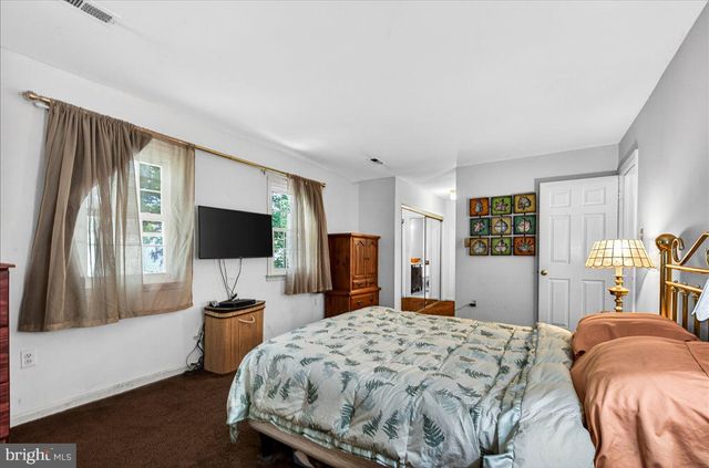 10142 MARSHALL POND RD, Burke, VA 22015