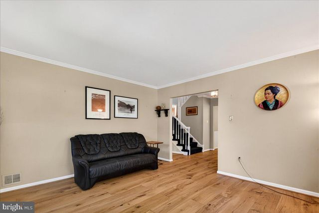 10142 MARSHALL POND RD, Burke, VA 22015