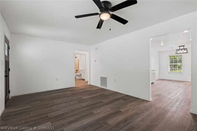 1014 N 7th Street, Fort Smith, AR 72901