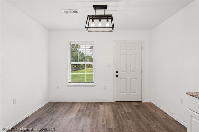 1014 N 7th Street, Fort Smith, AR 72901