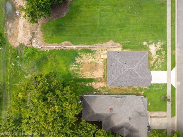 1014 N 7th Street, Fort Smith, AR 72901
