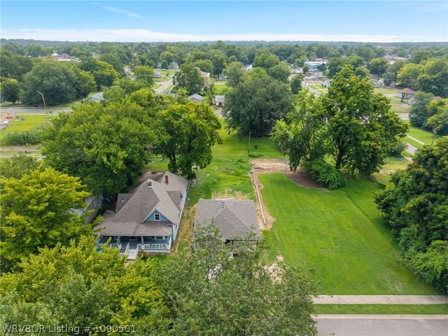 1014 N 7th Street, Fort Smith, AR 72901