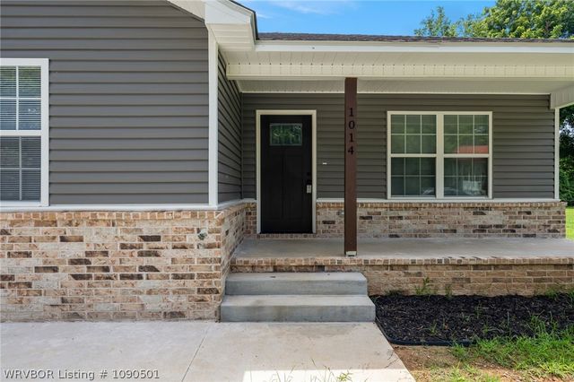 1014 N 7th Street, Fort Smith, AR 72901